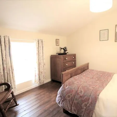 Des Roses, 30mins Puy Du Fou *