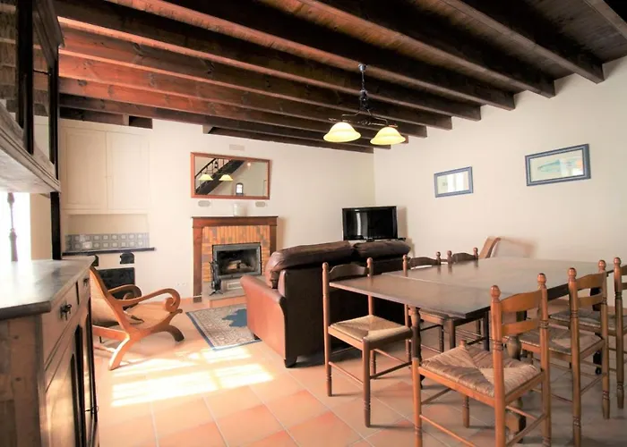 Des Roses, 30mins Puy Du Fou Casa de Férias