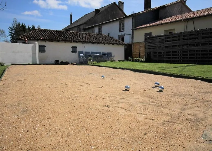 Des Roses, 30mins Puy Du Fou * Saint-Jouin-de-Milly